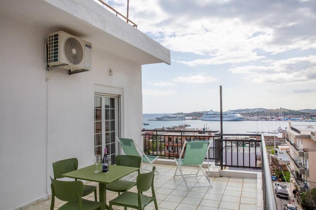 Ferienwohnung Seafront Central Apt In Lavrio Exterior foto