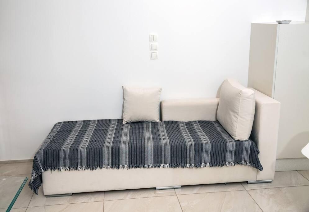 Ferienwohnung Seafront Central Apt In Lavrio Exterior foto