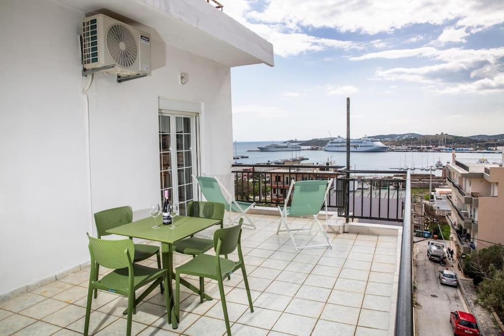 Ferienwohnung Seafront Central Apt In Lavrio Exterior foto